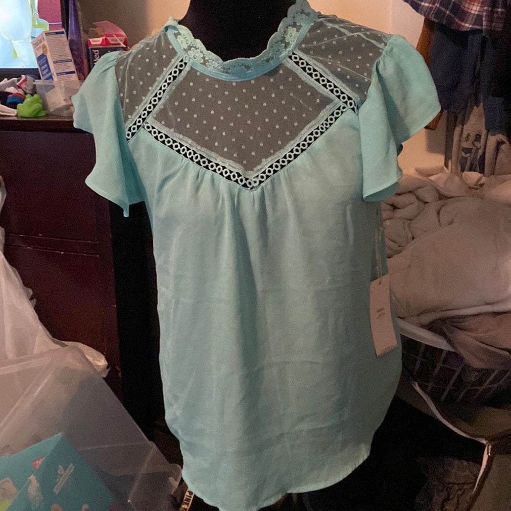 Blasé shirt with lace top sz small in aqua green color